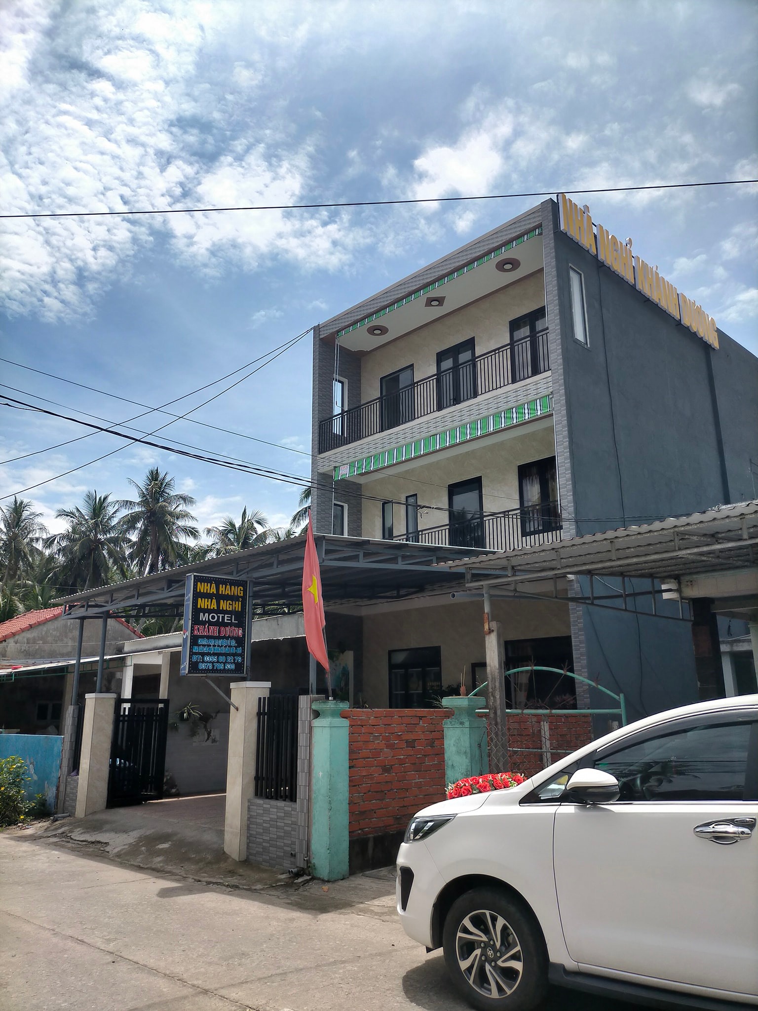 nhà nghỉ tam hải